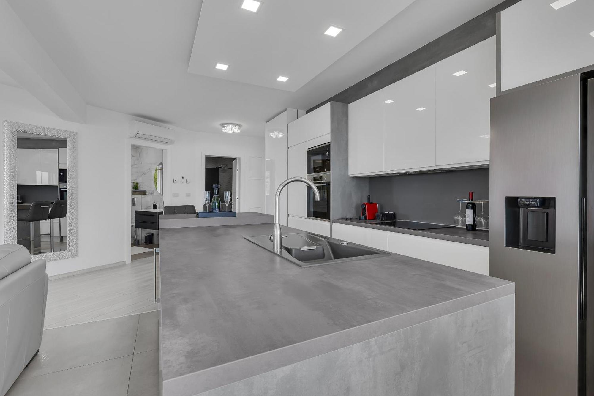 Exclusive Penthouse Big Blue With Private Jacuzzi Διαμέρισμα Μακάρσκα Εξωτερικό φωτογραφία